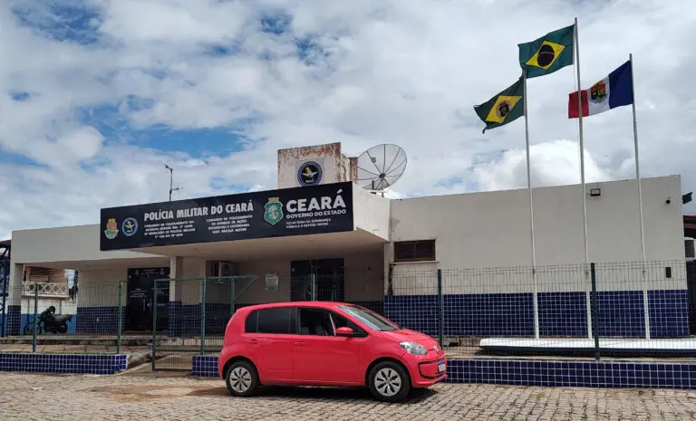Homem é preso acusado de agredir companheira em Várzea Alegre